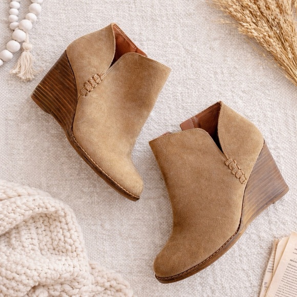 Lucky Brand Shoes - LUCKY BRAND Yimmie Suede Wedge Booties ❤️